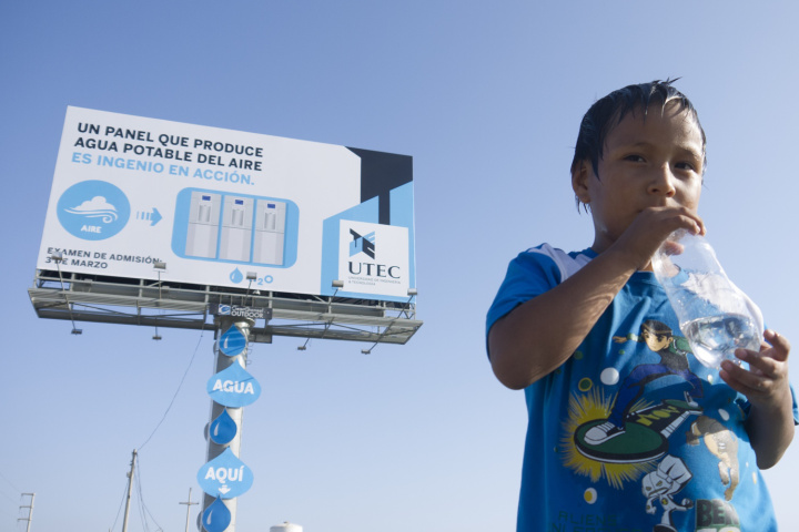A Billboard That Creates Drinkable Water Out of Thin Air
